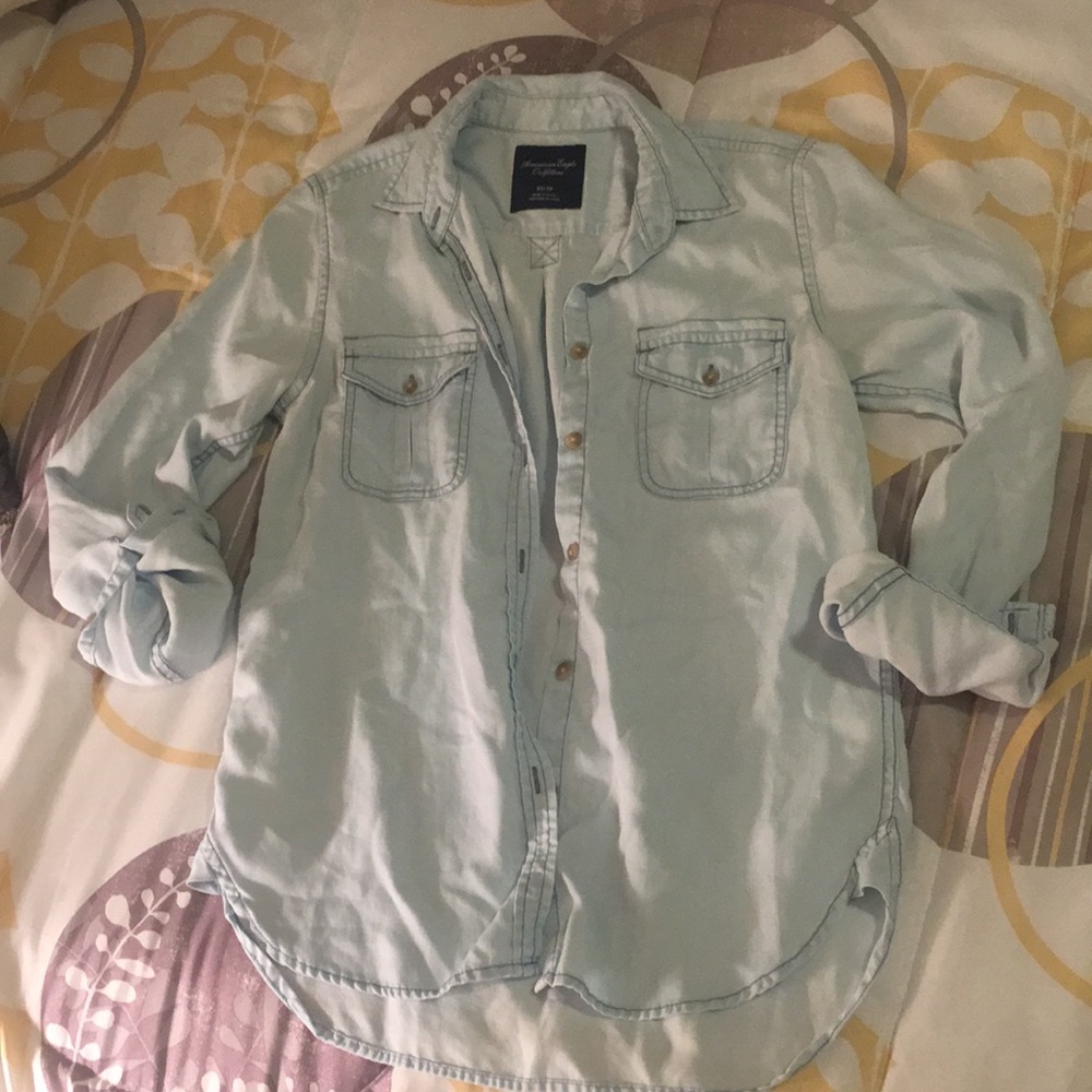 American Eagle Light Denim Button Down Shirt